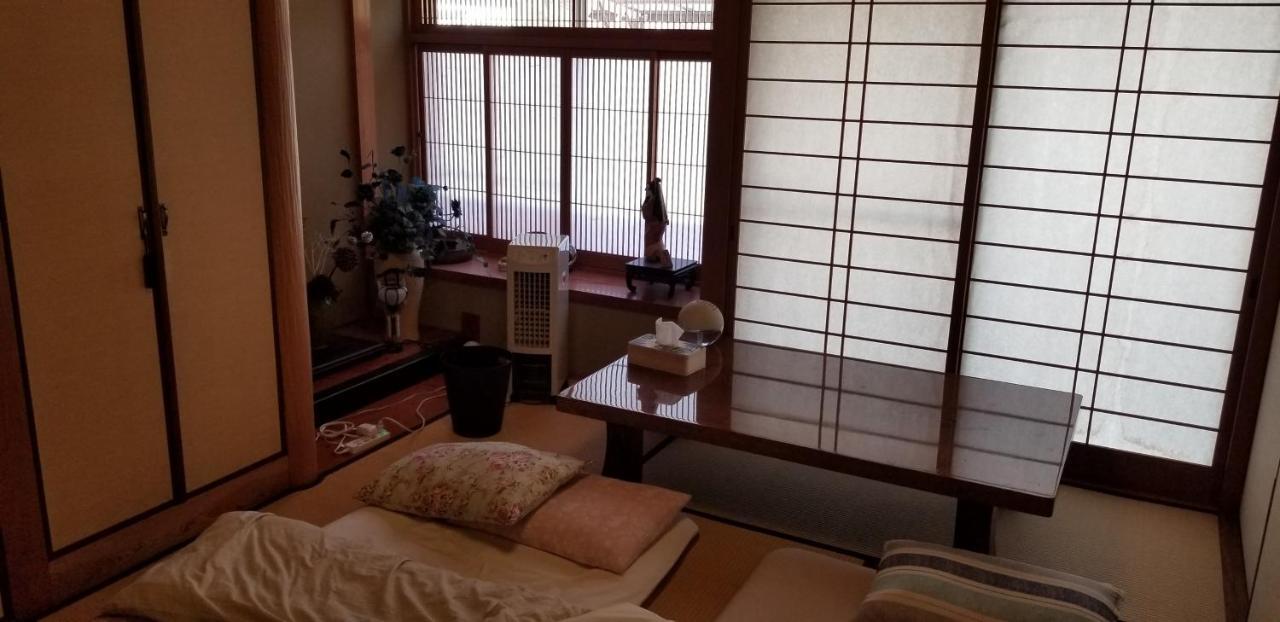 Full House Miyajima Hotel Hatsukaichi Buitenkant foto
